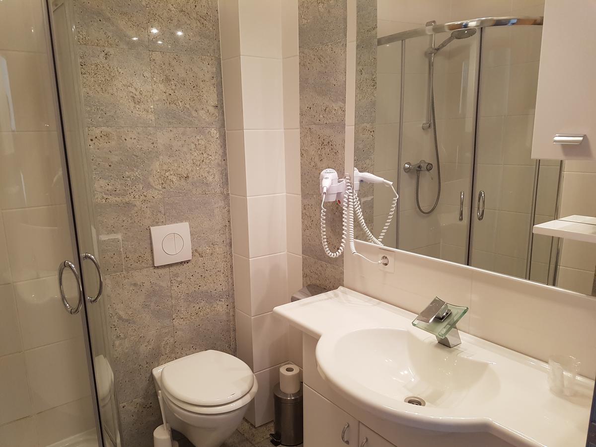Hotel Zur Engelsburg Hausen-Wied Kültér fotó