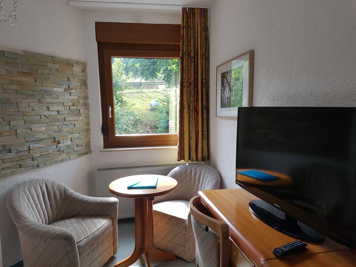 Hotel Zur Engelsburg Hausen-Wied Kültér fotó